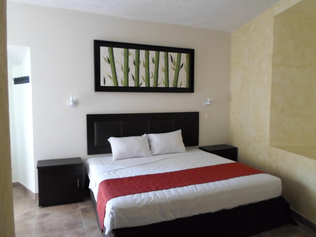Hotel Montroi City Colima Room photo