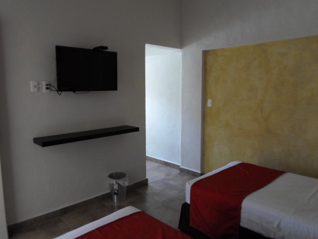 Hotel Montroi City Colima Room photo